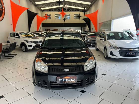 FORD FIESTA 1.0 MPI HATCH 8V FLEX 4P MANUAL